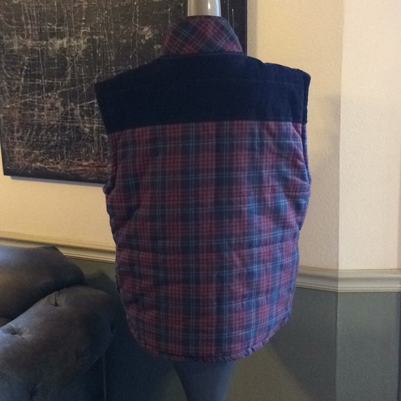 Kane & Unke Quilted Plaid Vest w/ Corduroy Yokes - Picture 5 of 8